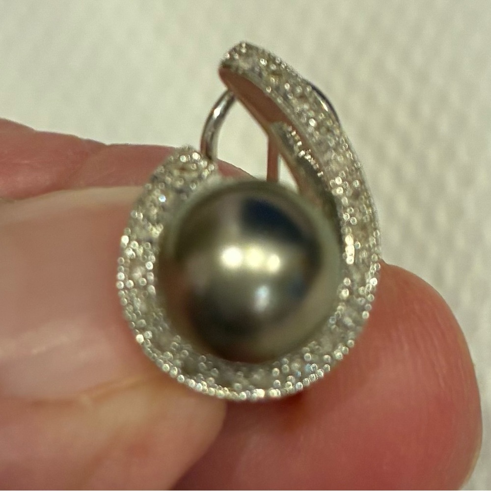 Elegant white 10k gold and Black Pearl Jewelry Set - Picture 6 of 11